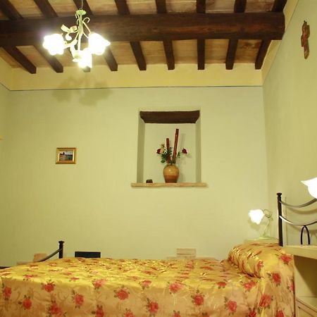 Agriturismo Il Girasole Montefalco Eksteriør billede