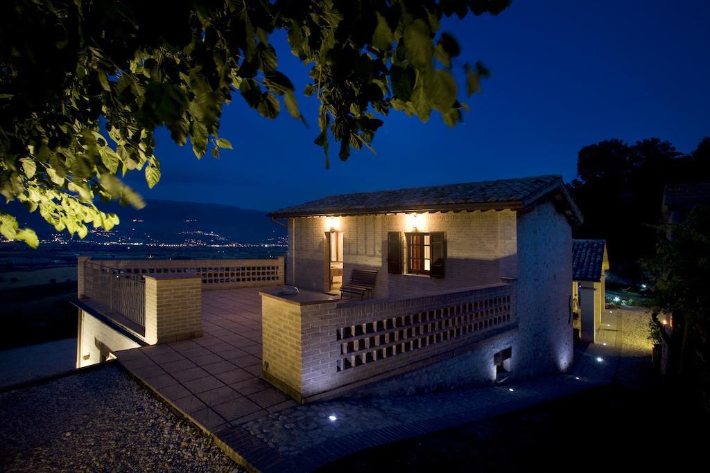 Agriturismo Il Girasole Montefalco Værelse billede