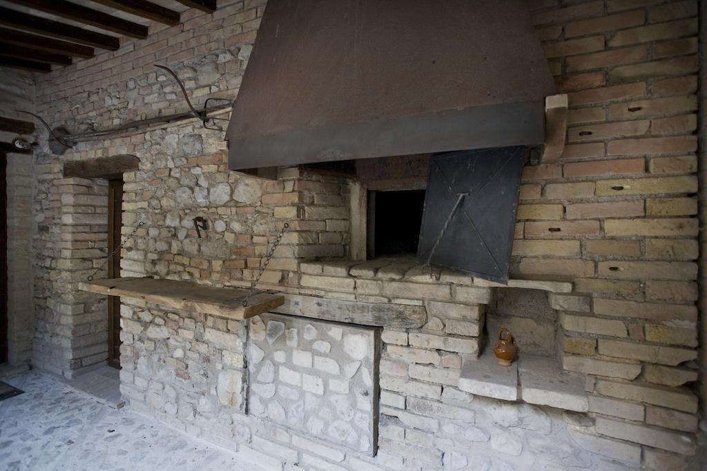 Agriturismo Il Girasole Montefalco Værelse billede