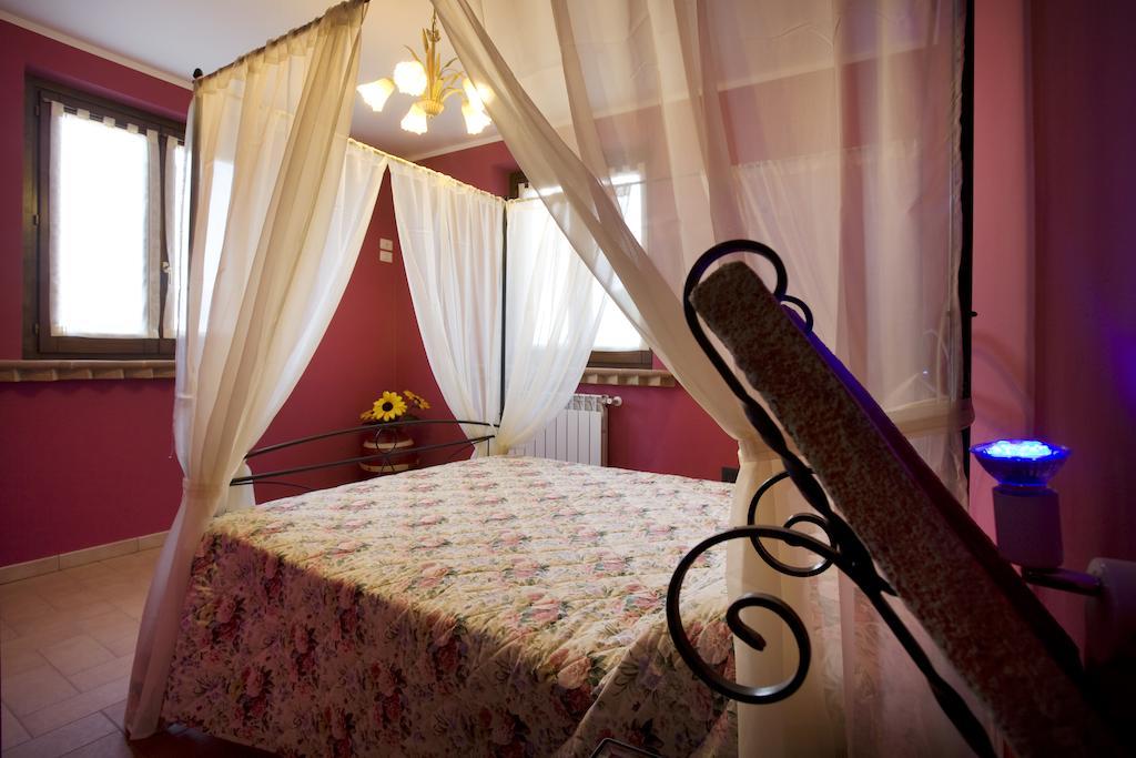 Agriturismo Il Girasole Montefalco Værelse billede